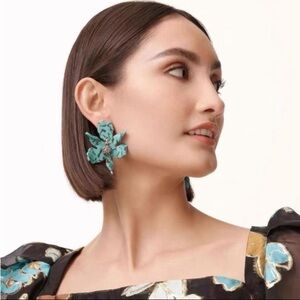 NWOT Lele Sadoughi Turquoises Small Crystal Lily Earrings